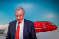 Bjørn Kjos fotografert i forbindelse med Norwegians emisjon tidligere i år. Torsdag ble det kjent at han går av som konsernsjef.