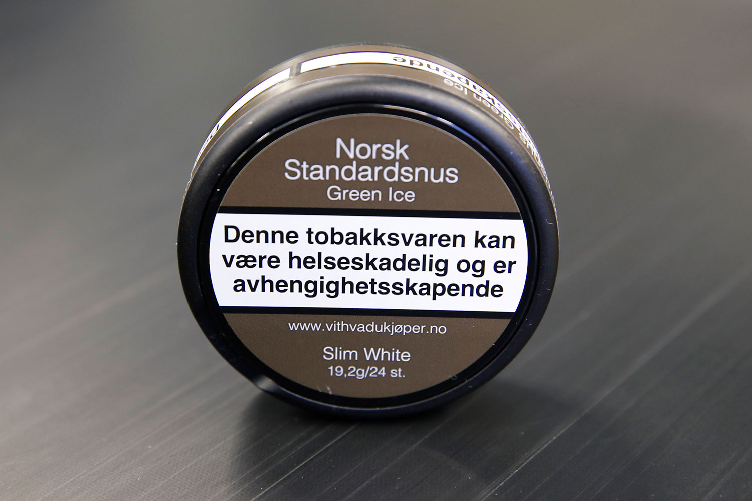 Snusboksene kan bli merket med nye advarsler rettet mot gravide. 