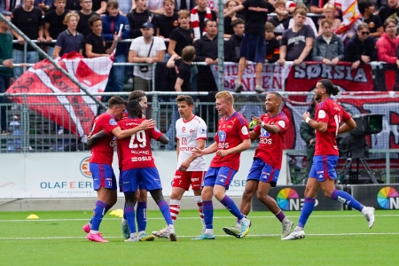 Skeid kan ikke bruke hjemmebanen Nordre Åsen og banen på Jessheim ble ikke godkjent av NFFs inspektører. Nå jakter klubben på en ny hjemmebane til søndagens serieavslutning mot Kristiansund.